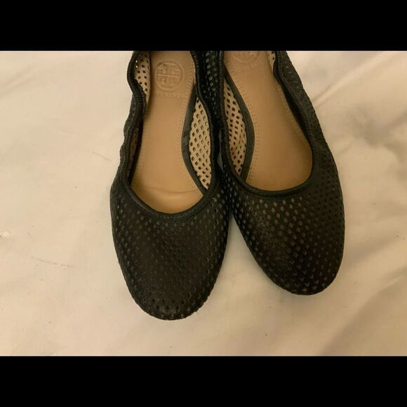 Tory Burch Whittaker Perforated Leather Ballerina Flat, Black- Size 5.5 - Picture 10 of 10